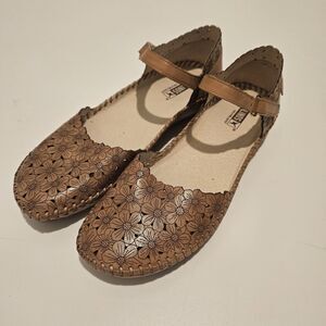 Pikolinos Women's P. Vallarta Leather Ballet Mary Jane Brown Sandal, Size 40